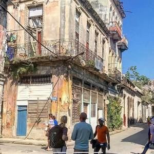 Meet your Posher, Keri